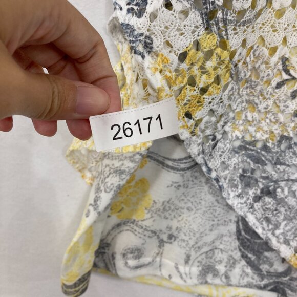 New Alfred Dunner size XL Yellow Gray Abstract Lace Overlay Poncho Top Artsy - Picture 8 of 8